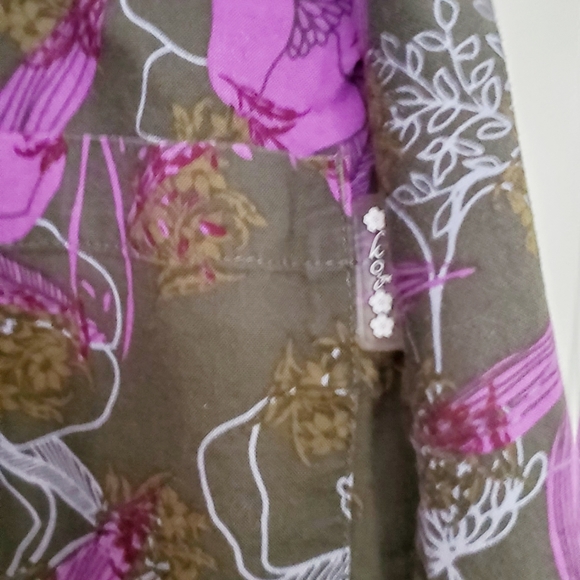 Koi Nurse Scrub top - Picture 4 of 5